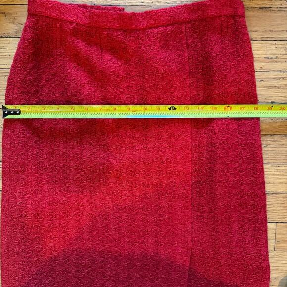 Chanel Vintage Tweed Wool Red Skirt Suit Set FR 40 US 8 Gold Lion Buttons - Picture 10 of 15